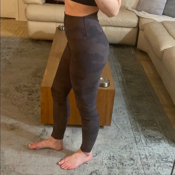 Alo Yoga High Waist Vapor Legging